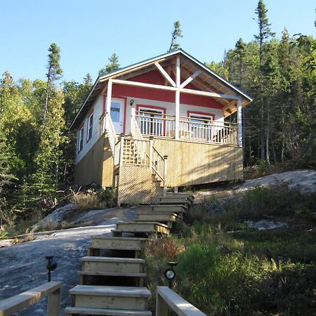 Chalet De La Montagne Villa Tadoussac Esterno foto